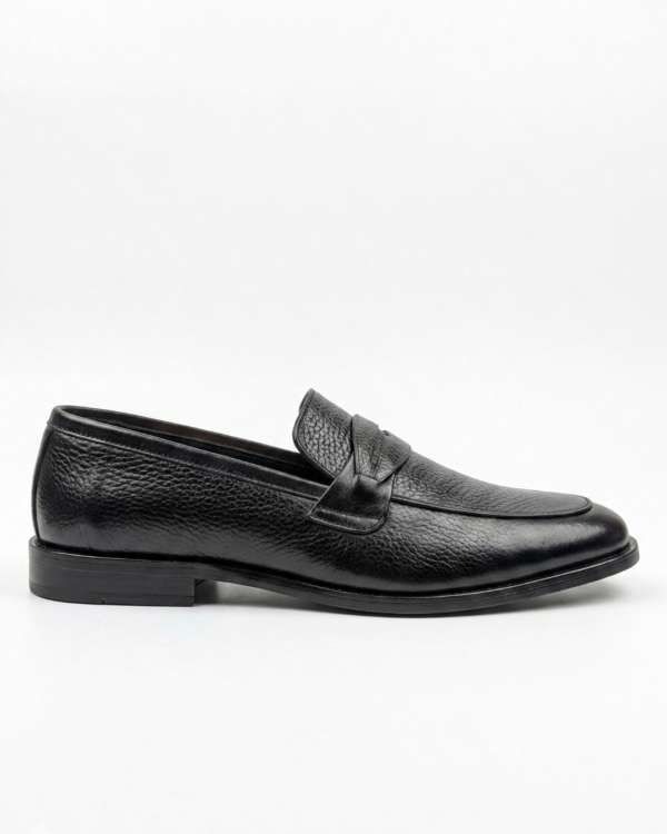 4202 Signature Leather Sole Loafers – Black